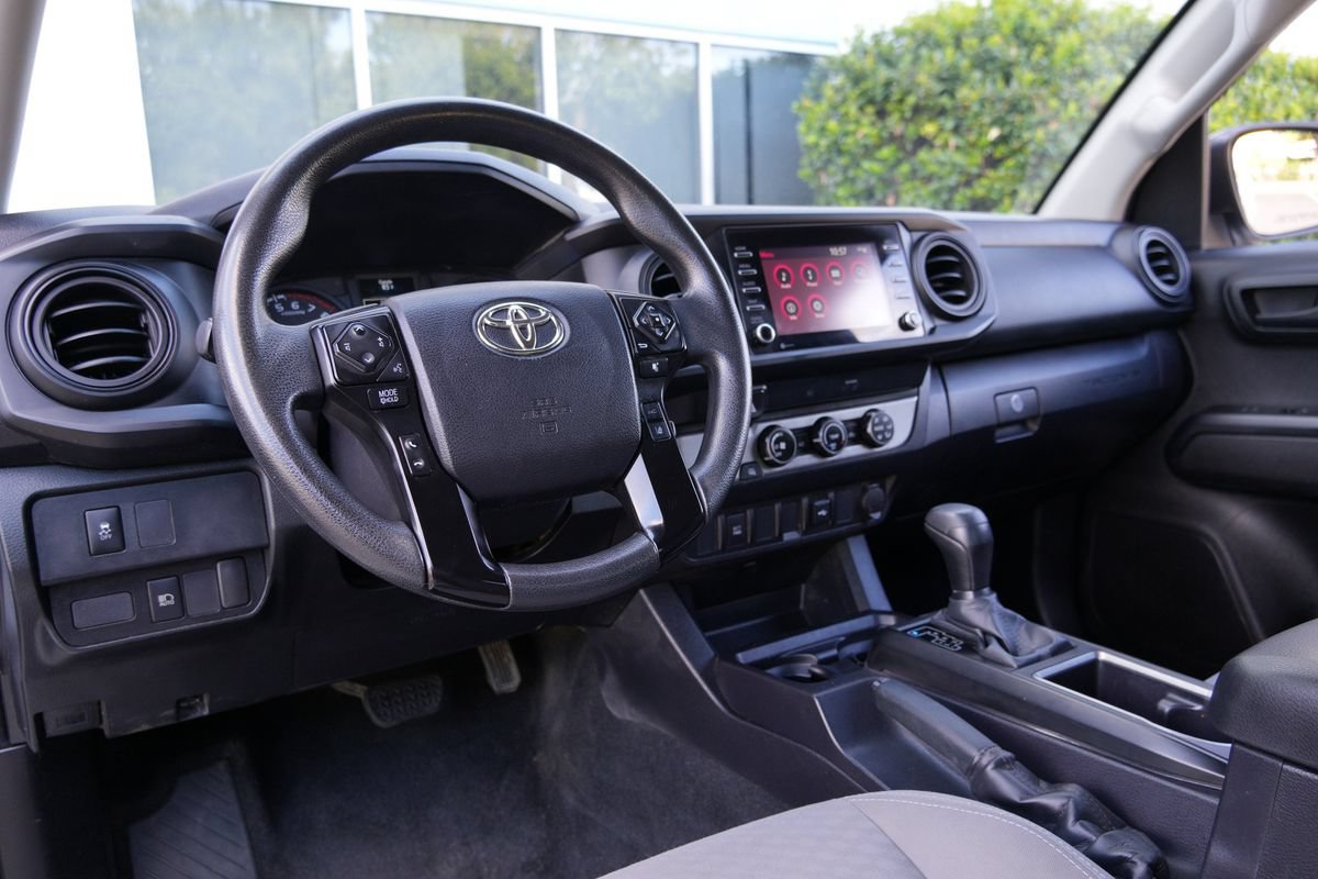 Used 2022 Toyota Tacoma SR RWD image 5