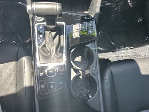 Used 2024 Kia Sportage SX FWD image 24
