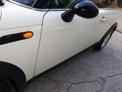 Used 2006 MINI Cooper Hardtop image 9