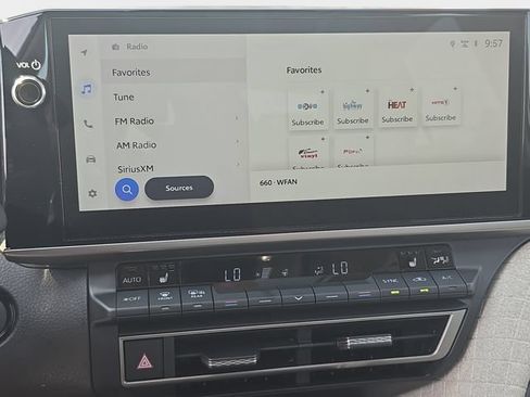 Used 2025 Toyota Camry XLE FWD image 23