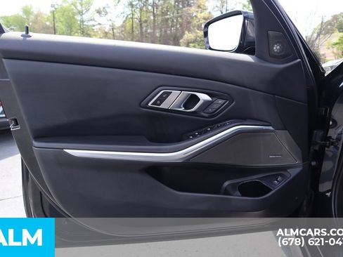 Used 2023 BMW 330i Sedan w/ Premium Package image 15