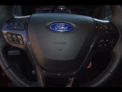 Used 2019 Ford Explorer XLT w/ Equipment Group 202A FWD image 14