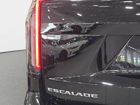 Used 2024 Cadillac Escalade Sport w/ Touring Package RWD image 24