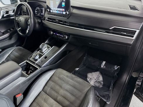 Used 2022 Mitsubishi Outlander SE AWD/4WD image 30