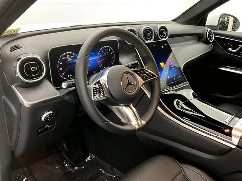 Used 2026 Mercedes-Benz GLC 300 image 19