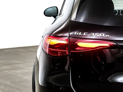 Certified 2025 Mercedes-Benz GLC 350e GLC 350e 4MATIC SUV image 17