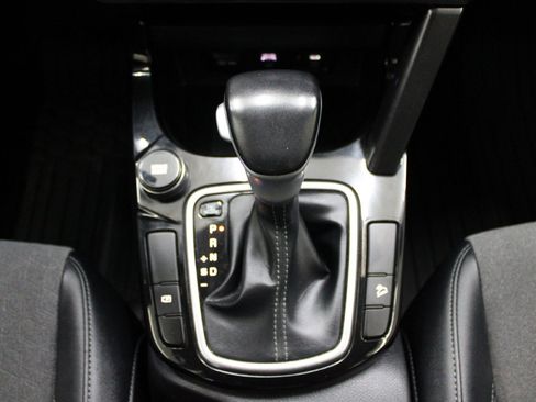 Used 2024 Kia Seltos S FWD image 24