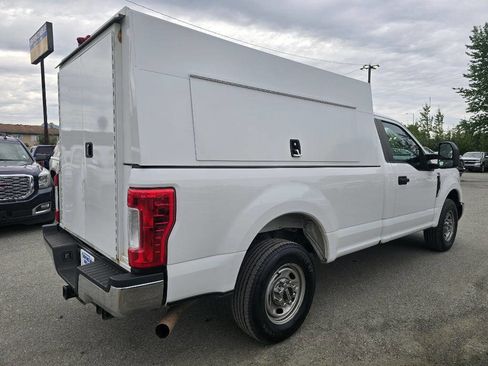 Used 2018 Ford F250 XL w/ Power Equipment Group image 10