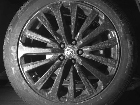 Used 2025 Toyota Highlander XSE image 10