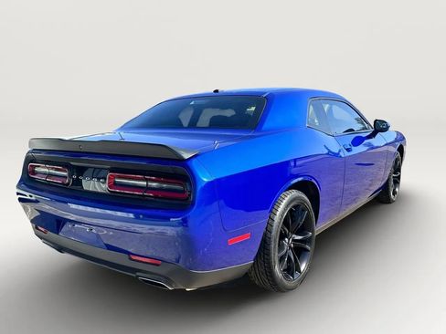 Used 2018 Dodge Challenger SXT w/ Blacktop Package RWD image 2