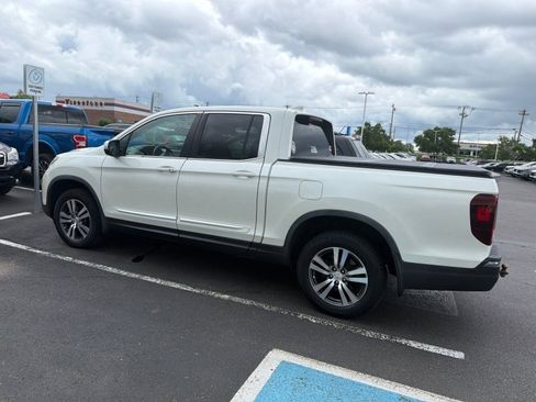 Used 2017 Honda Ridgeline RTS image 8