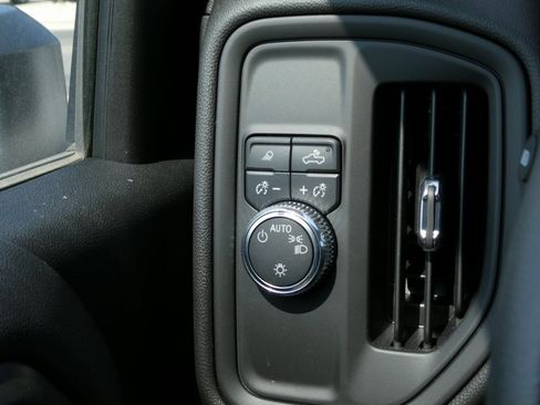 New 2024 GMC Sierra 2500 Pro w/ Convenience Package image 11