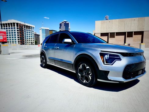 Used 2023 Kia Niro Wind image 18