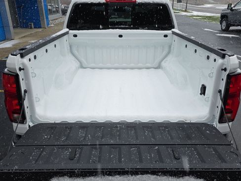 New 2025 Chevrolet Colorado LT w/ LT Convenience Package image 9