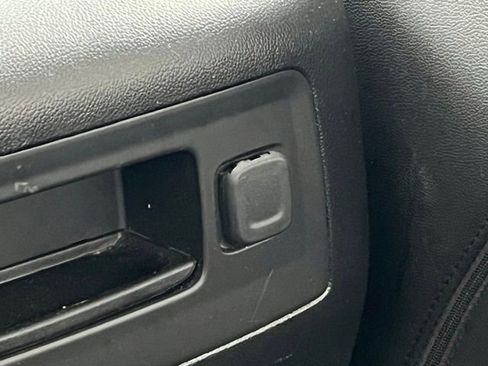 Used 2018 Chevrolet Silverado 1500 LTZ Z71 w/ LTZ Plus Package image 39