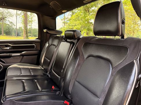 Used 2024 RAM 1500 Laramie RWD image 27