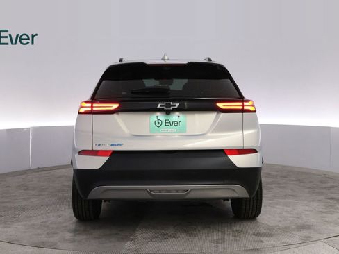 Used 2023 Chevrolet Bolt EUV Premier FWD image 15