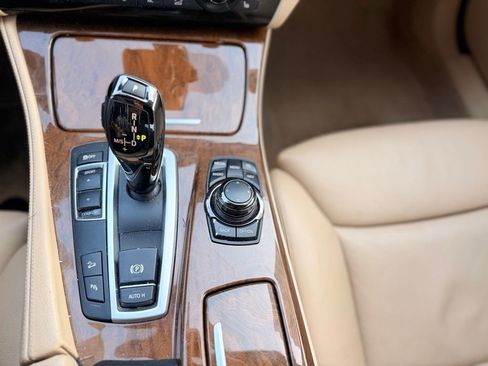 Used 2013 BMW 550i xDrive Sedan image 26