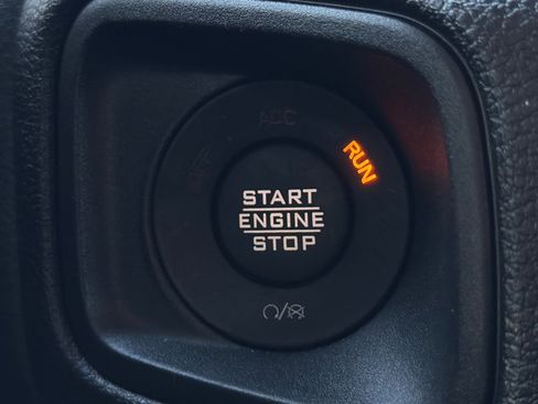 Used 2024 Jeep Wrangler Willys image 21