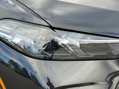 Used 2024 BMW X5 xDrive50e w/ Parking Assistance Package image 10