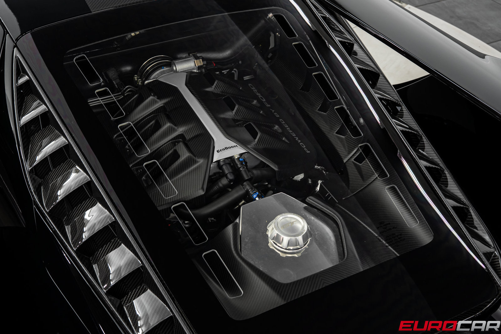 Used 2020 Ford GT Carbon Series RWD image 28