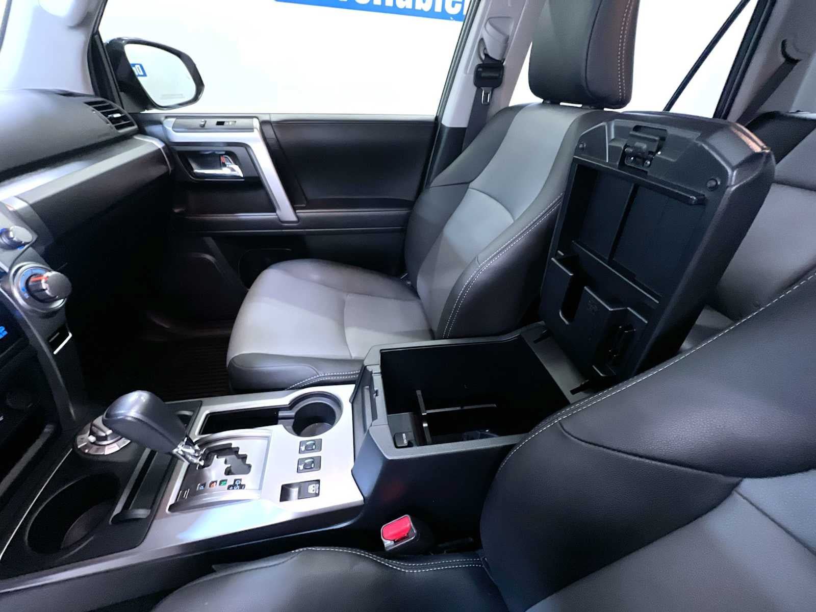 Used 2024 Toyota 4Runner SR5 Premium w/ Moonroof Package AWD/4WD image 30