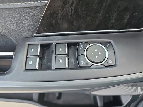 Used 2022 Ford F150 Lariat w/ Max Trailer Tow Package image 26