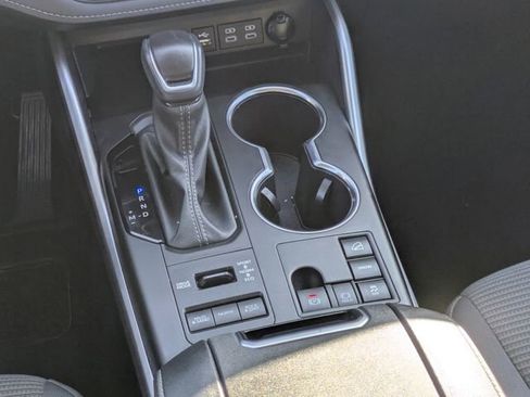 Used 2024 Toyota Highlander LE image 14