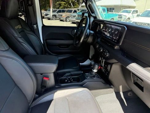 Used 2024 Jeep Wrangler Unlimited Rubicon 392 AWD/4WD image 98
