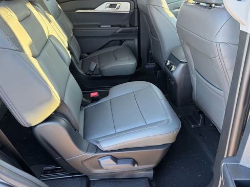 New 2026 Ford Explorer Active w/ Active Comfort Package image 11