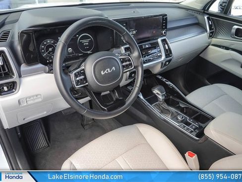 Used 2023 Kia Sorento SX image 17