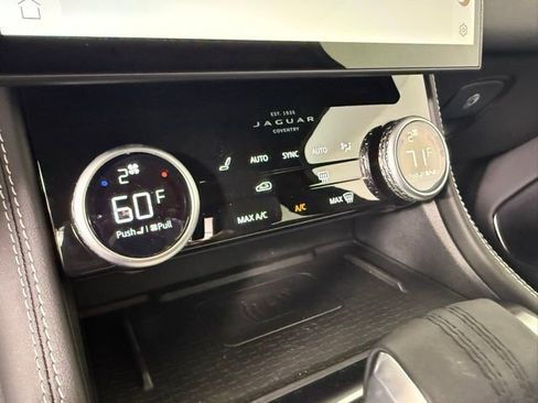 Used 2025 Jaguar F-PACE R-Dynamic S image 19