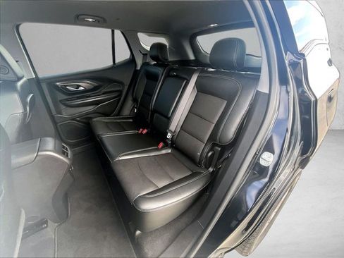 Used 2023 GMC Terrain SLT FWD image 29