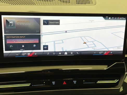 Used 2025 BMW 530i w/ Premium Package RWD image 19