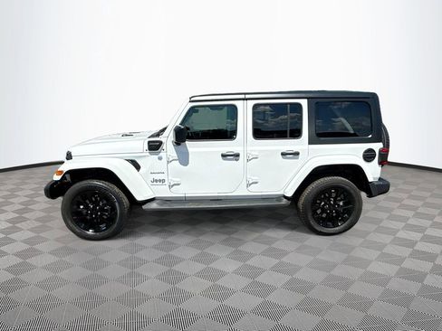 Used 2023 Jeep Wrangler Unlimited Sahara w/ Cold Weather Group AWD/4WD image 9