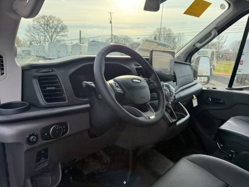New 2026 Ford Transit 250 148 Medium Roof RWD image 15