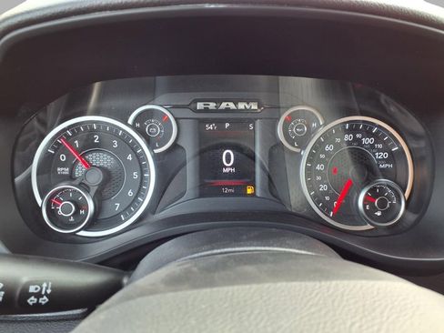 New 2026 RAM 1500 4x4 Crew Cab image 15