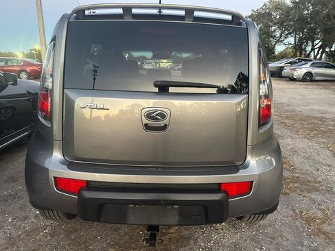 Used 2011 Kia Soul + w/ Audio Pkg image 6