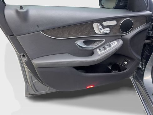 Used 2019 Mercedes-Benz C 300 Sedan image 28