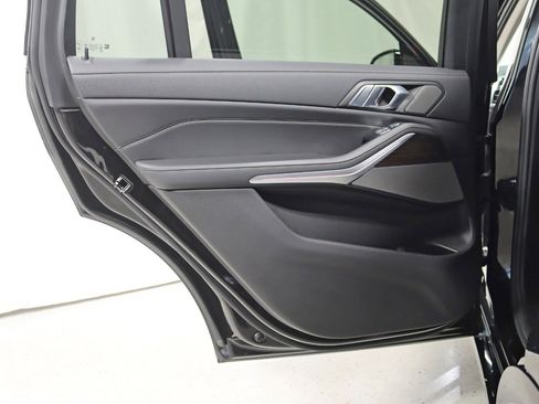 Used 2020 BMW X7 xDrive40i w/ Premium Package image 40