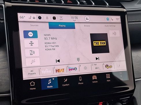 New 2025 Jeep Grand Cherokee Limited image 16