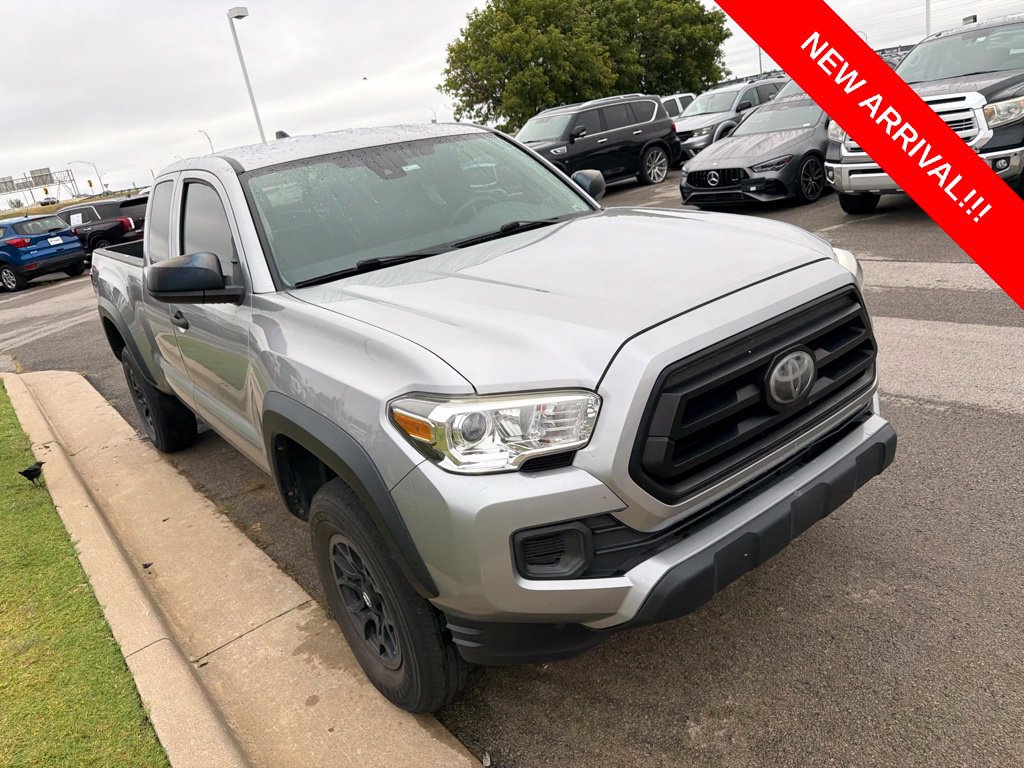 Used 2020 Toyota Tacoma SR w/ SX Package RWD image 3