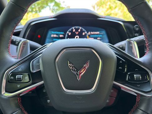 Used 2021 Chevrolet Corvette Stingray Coupe w/ Z51 Performance Package RWD image 31