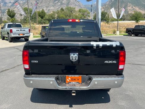 Used 2022 RAM 1500 Classic SLT w/ Electronics Convenience Group AWD/4WD image 10