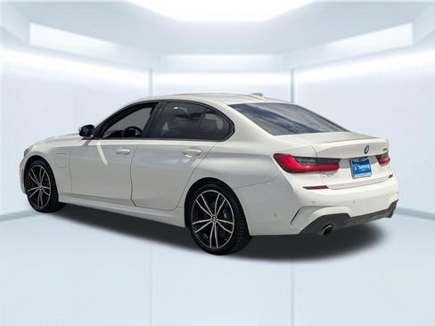 Used 2021 BMW 330e RWD image 3