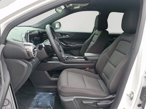 Used 2025 Chevrolet Equinox LT FWD image 14