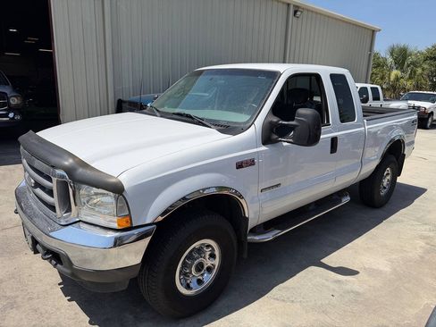 Used 2002 Ford F250 XLT AWD/4WD image 8