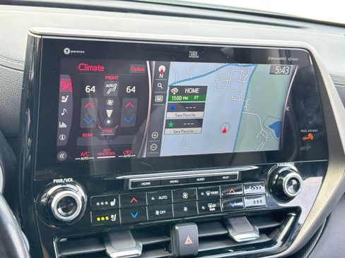 Used 2022 Toyota Highlander Limited FWD image 22