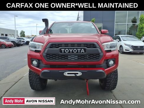 Used 2021 Toyota Tacoma TRD Off-Road AWD/4WD image 3