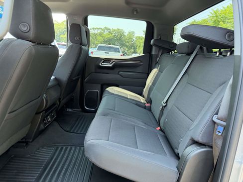 Certified 2023 Chevrolet Silverado 1500 LT AWD/4WD image 13